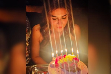 Kriti Sanon spends her birthday with beau Kabir Bahia in Greece?