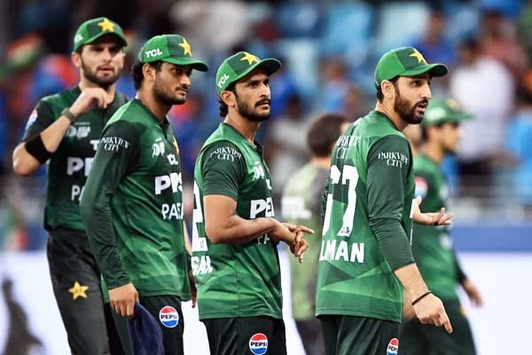 PCB Imposes Fine on Pakistan Cricketers after T20 World Cup Exit PCB Imposes Fine on Pakistan Cricketers after T20 World Cup Exit
